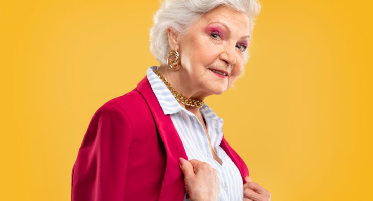 Seniorka i jej biżuteria – jakie bransoletki dla damy z klasą?