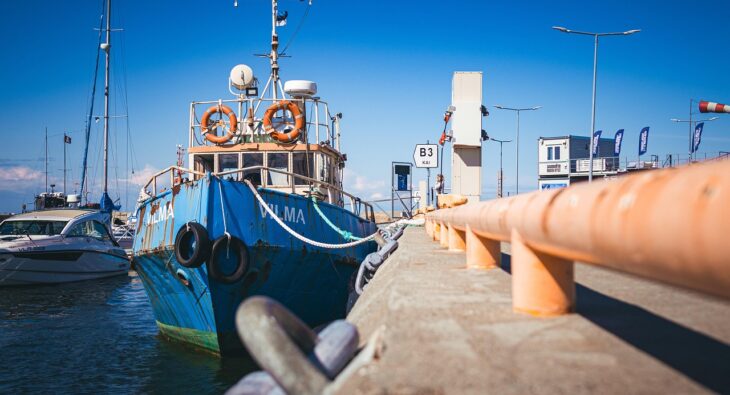 Czy Twoim marzeniem jest własny jacht? Odkryj 4 kroki do spełnienia tego snu!